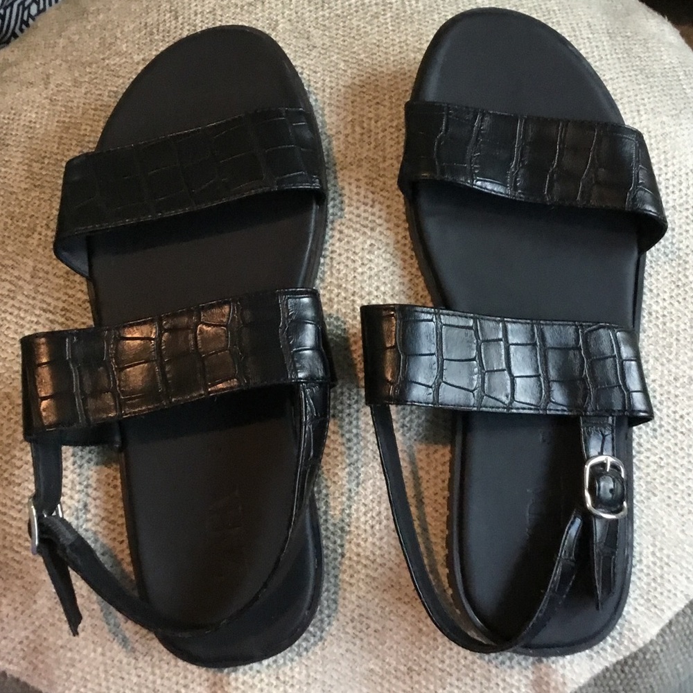 Zara flat black sandals size 41